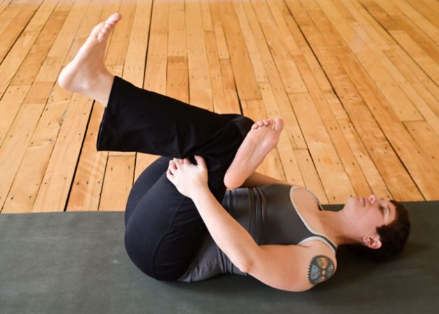 yoga-Ankle-to-Knee