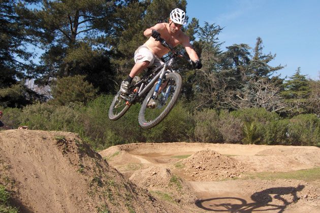 dirt-rag-pump-track-weir