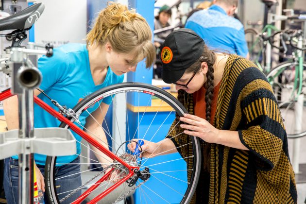 Apply now for the QBP Women’s Bike Mechanic Scholarship!