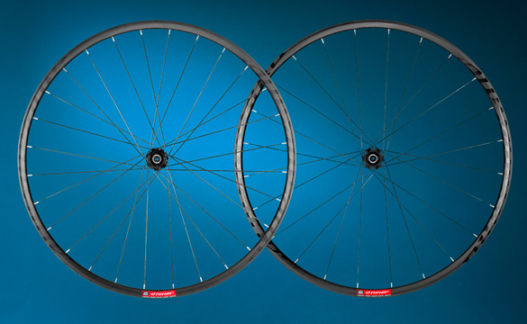 Niner introduces carbon wheels, eccentric adapter, new colors