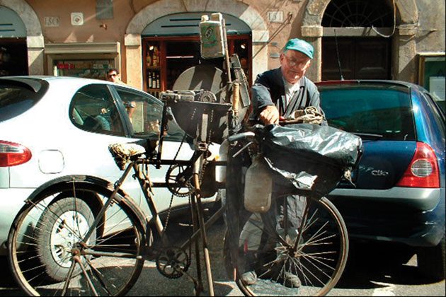 dirt-rag-pedal-powered-knife-sharpener